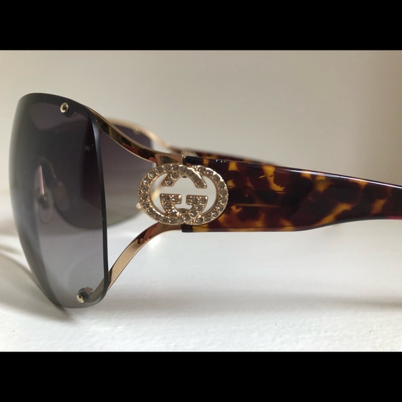 Women’s Gucci Sunglasses